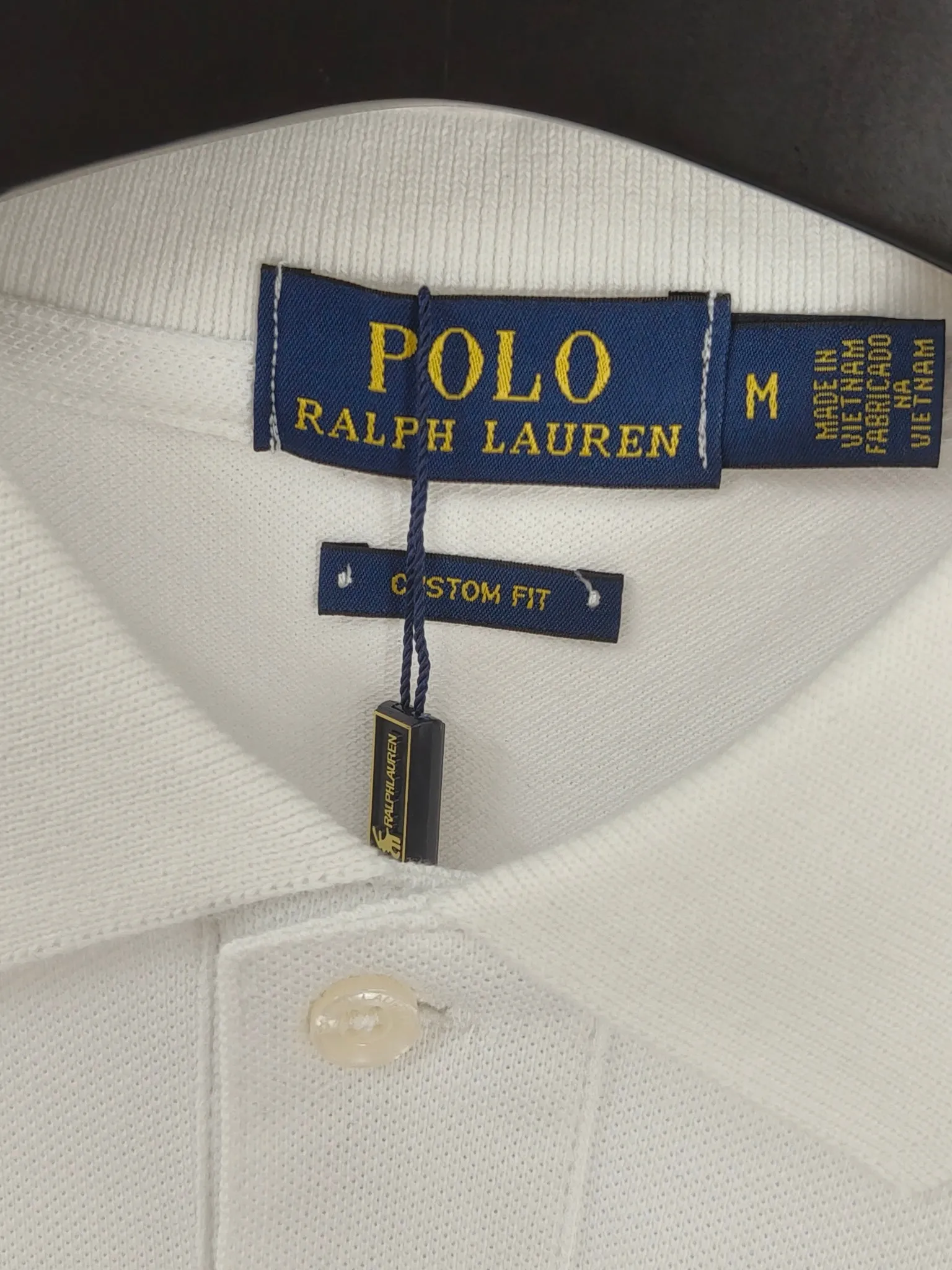 P180 Ralph Lauren large embroidered polo shirt with lapel and short sleeves. High-end quality. Complete with three labels, comfortable and breathable, classic and simple, exquisite and fashionable. The details show high-end quality. Color: black, white, gray, navy. Size: M-XXL